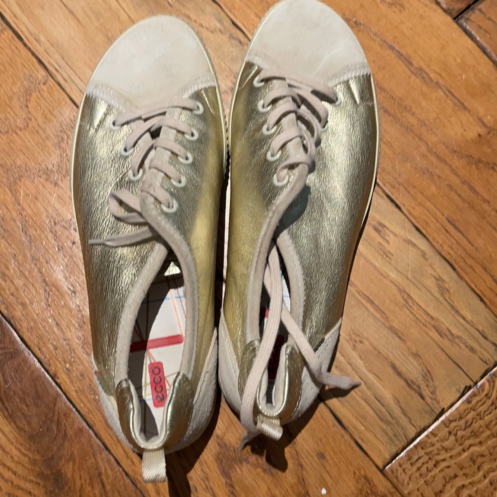 ecco women's tennis shoes